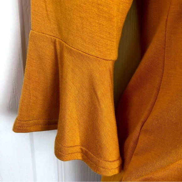 NWT Nanette Lepore Mustard Yellow Gathered Front Top - Picture 4 of 16